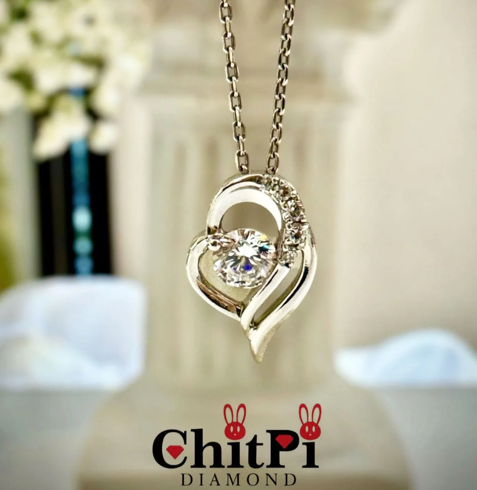 Mặt dây chuyền kim cương vàng trắng 18k đẹp hoàn hảo